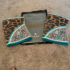 Compression knee sleeves